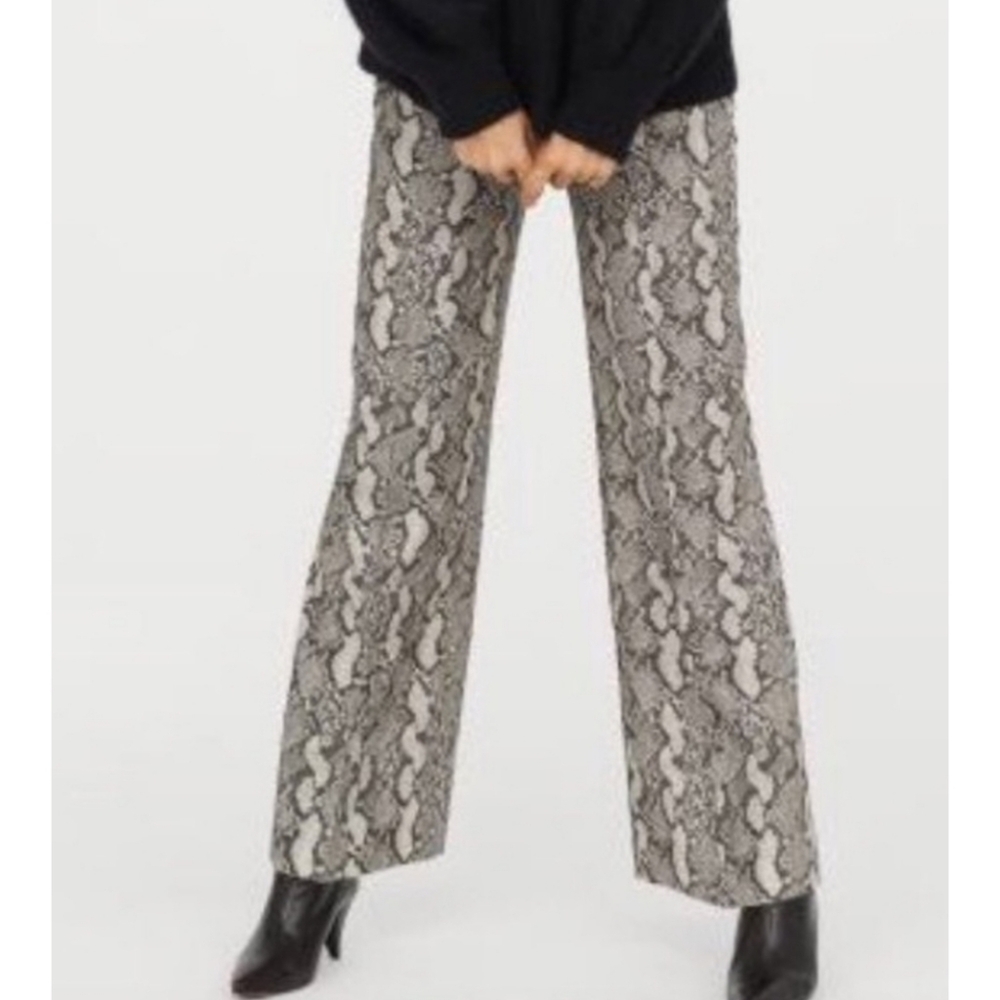 H&M womens snake print pants Size 4 gray